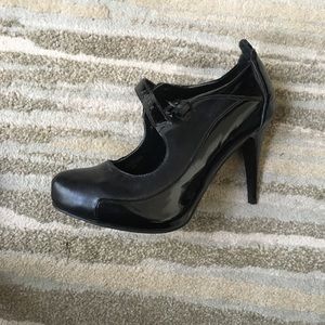 Black Mary Jane Heel